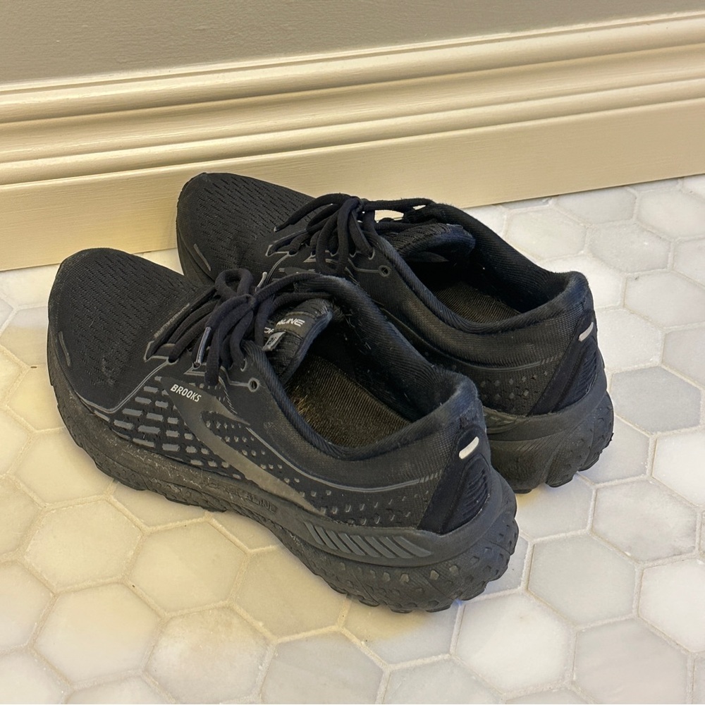 Brooks Adrenaline Running Sneakers 7.5 - Picture 3 of 4
